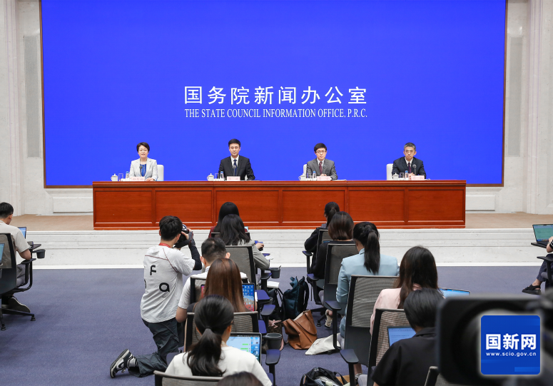 2025年7月22日,中国外汇交易_国家外汇管理局副局长李斌讲话_2025年上半年外汇收支数据情况