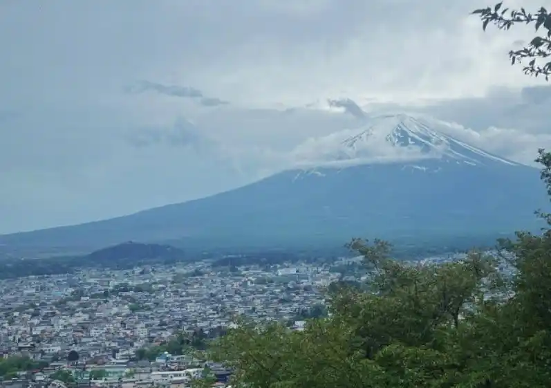 日本海外净资产排名_日本外汇储备世界排名_日元贬值对日本经济影响
