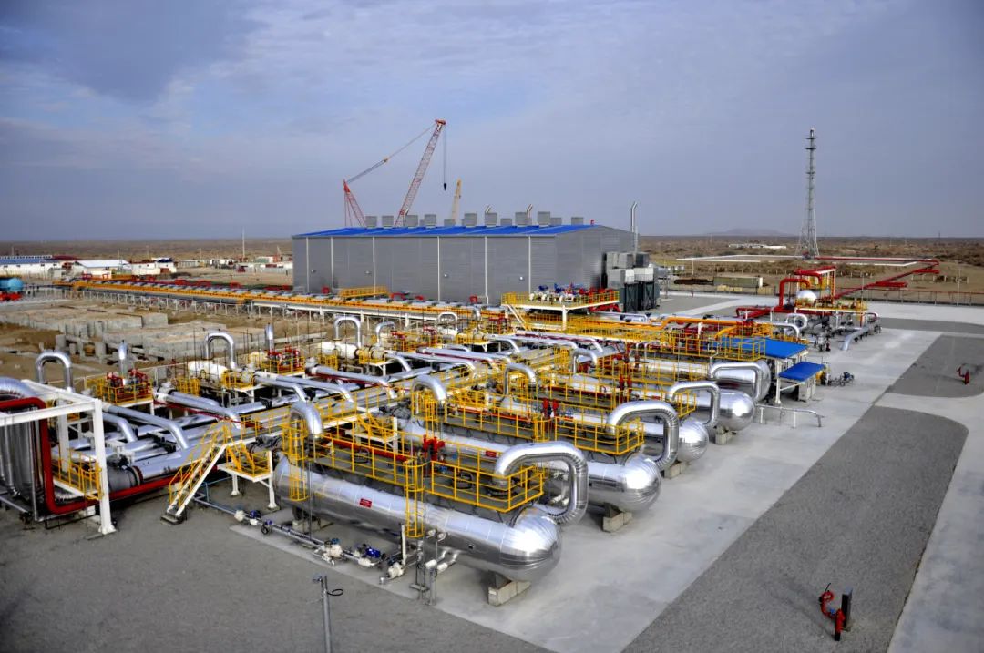 中国战略石油储备_全球能源博弈_原油长输站