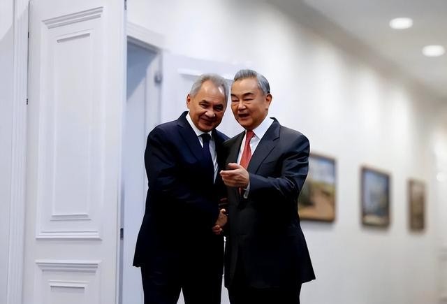 法国总理访华对股票_中法贸易合作_法国对华经济政策