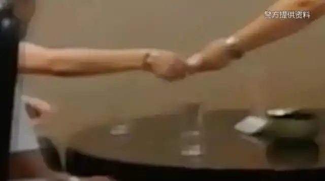 地下外汇交易网_非法买卖外汇罪_外汇买卖牌价